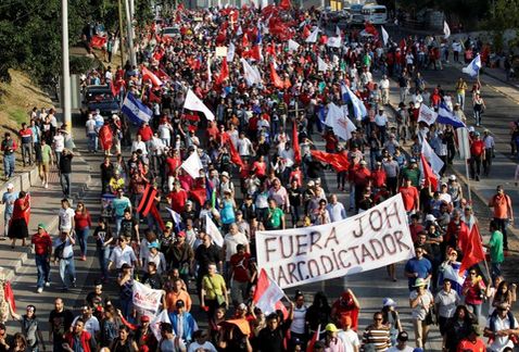 Manifestantes contra el golpe de estado en Honduras