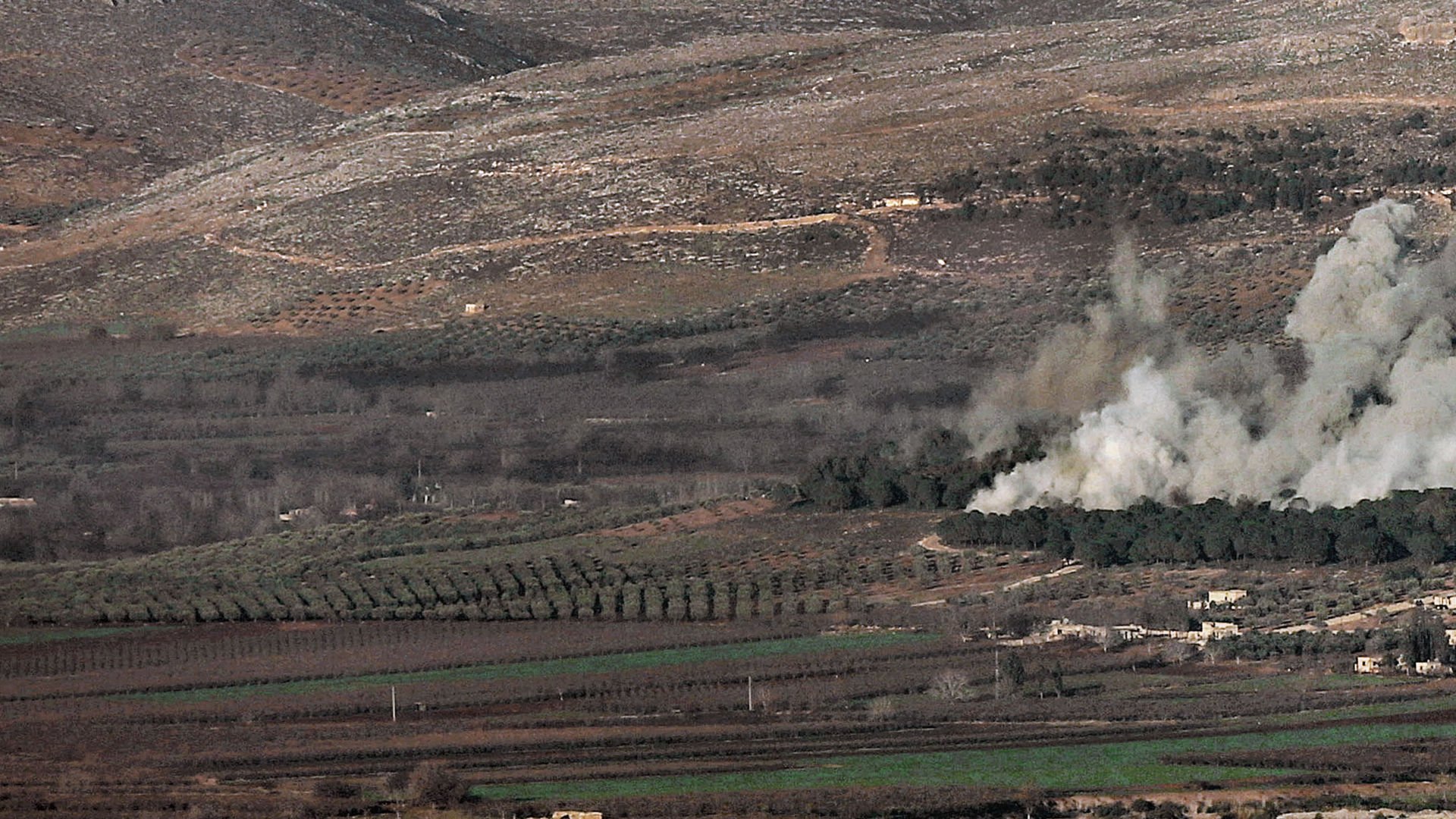 Ejército turco lanza ofensiva terrestre contra enclave kurdo en Siria