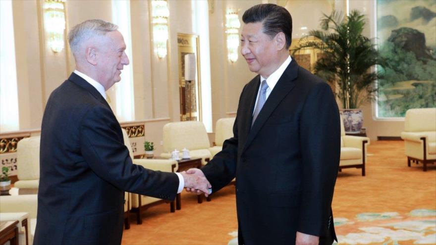 Mattis-a la izquierda-y Xi