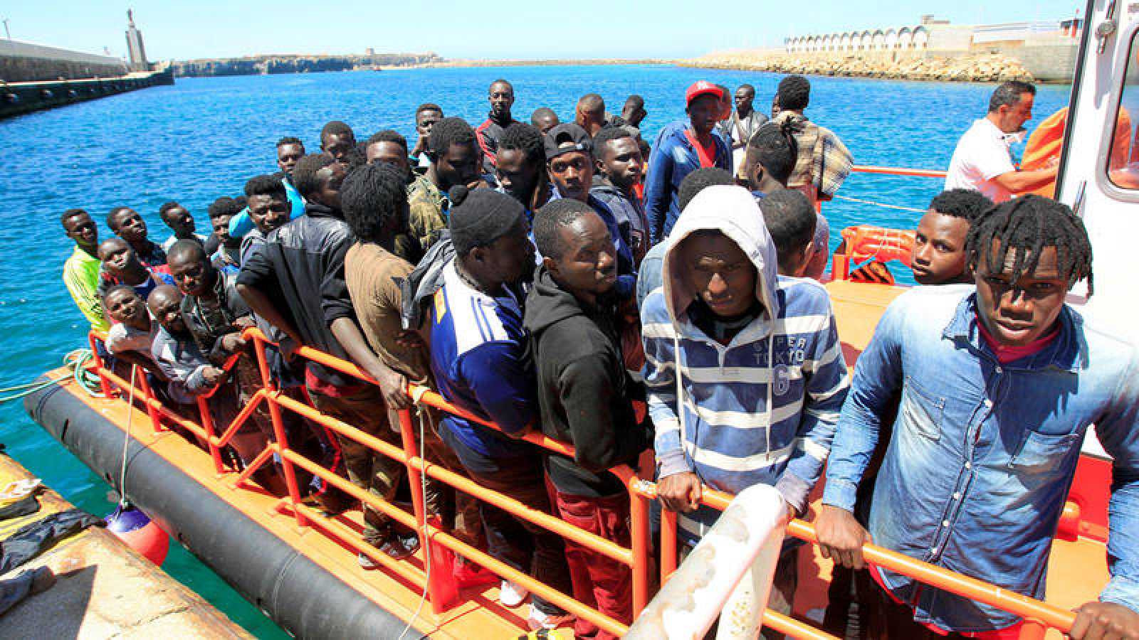 Inmigrantes africanos llegando a España