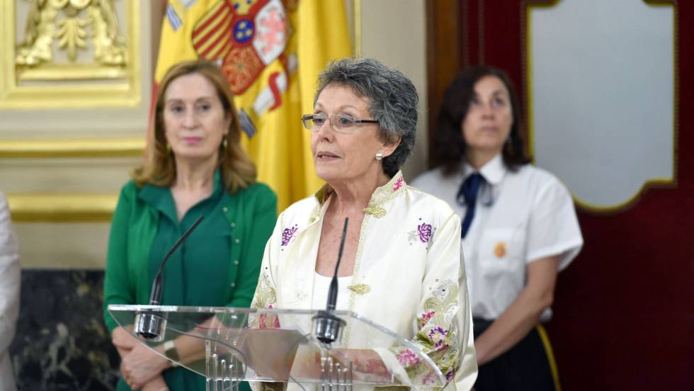 Rosa María Mateo Rosa María Mateo