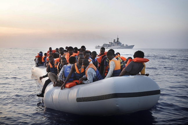 Inmigrantes en el Mediterráneo