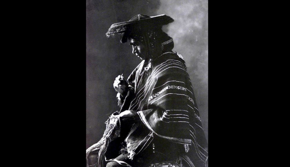 Retrato de Miguel Quispe "El Inca", hecho por el fotógrafo peruano Martin Chambi en 1926.