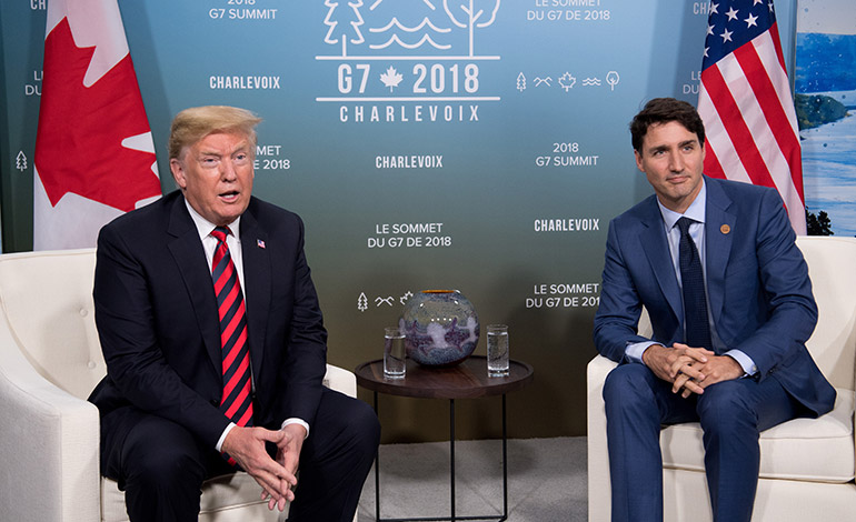 Trump-a la izquierda-y Trudeau
