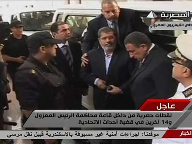 Mursi, cuando fue llevado a declarar