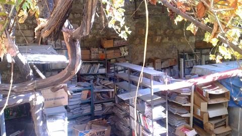 La librería, antes del incendio