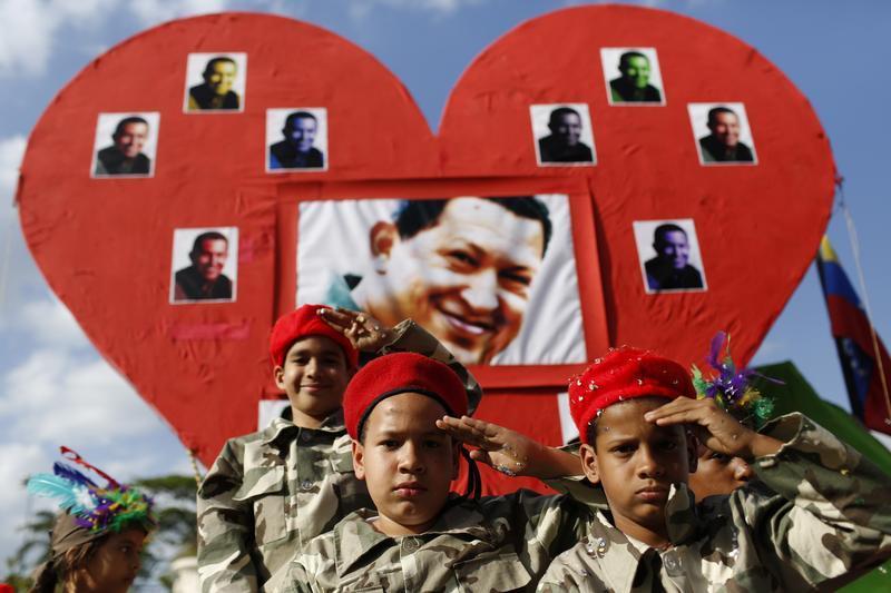 Venezuela recuerda a su "Comandante Eterno" Chávez, mientras siguen protestas