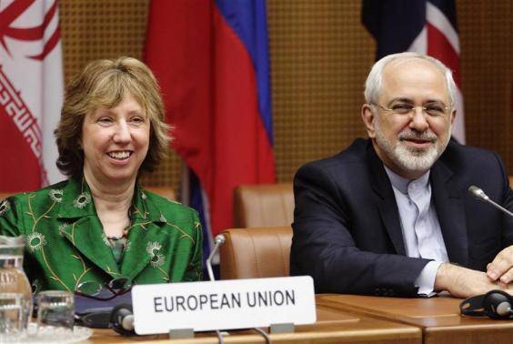 La representante de la UE, Catherine Ashton, y el ministro de Exteriores iraní, Zarif