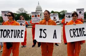 Manifestantes contra la tortura en Washington, Estados Unidos.