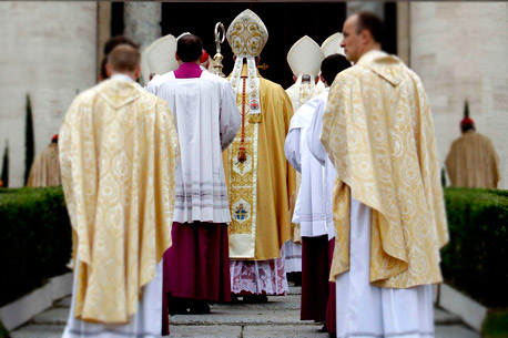 Papa reconoce "complicidad" de Iglesia con curas pedófilos y se compromete a no tolerar y a reparar Papa reconoce "complicidad" de Iglesia con curas pedófilos y se compromete a no tolerar y a reparar
