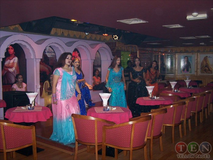 Mujeres pakistaníes en un club de Dubai