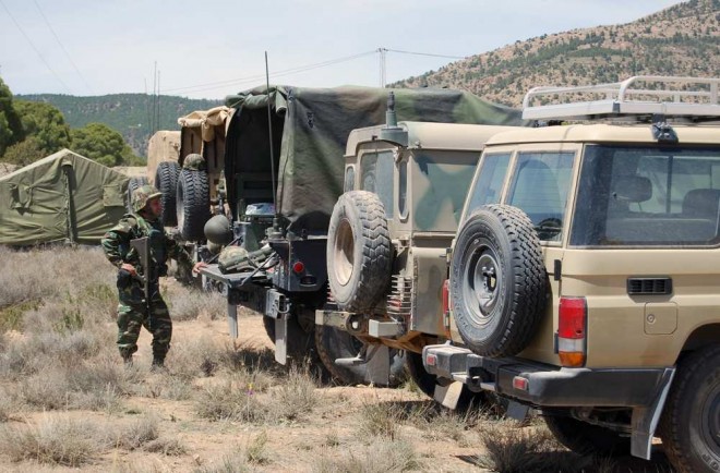 Catorce soldados mueren en ataque "terrorista" en montañas de Túnez