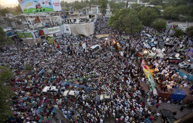 Miles de manifestantes en Islamabad