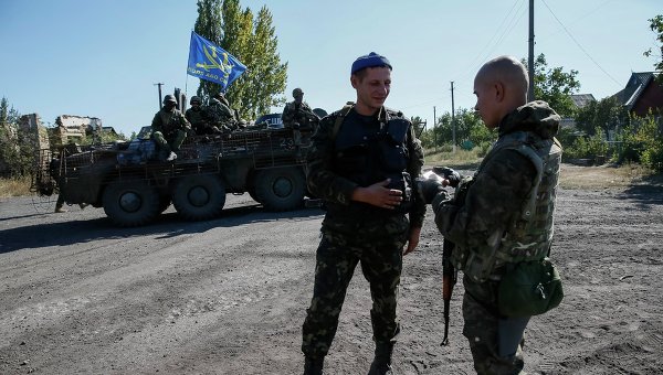 Ucrania y separatistas prorrusos firmaron un alto el fuego, en vigor desde el viernes