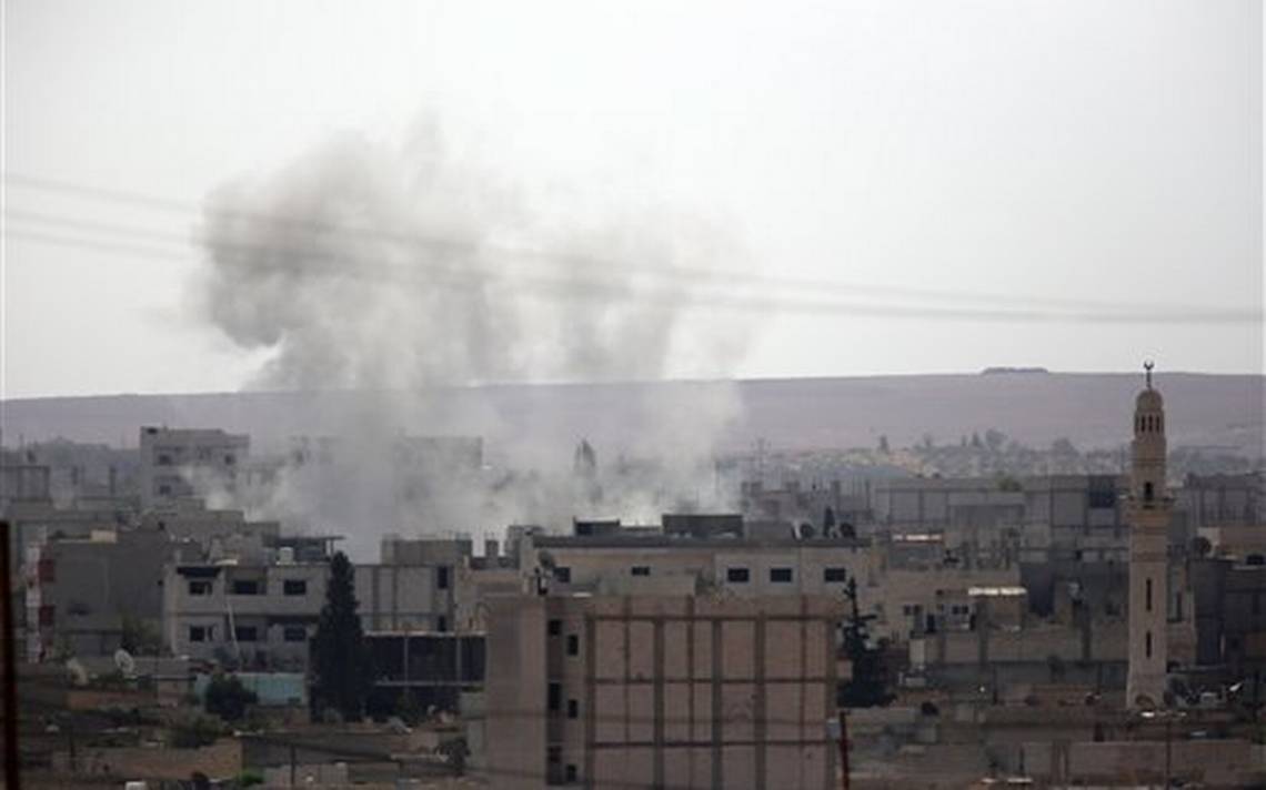 El grupo EI avanza en Siria hacia Kobane bajo los bombardeos de la coalición El grupo EI avanza en Siria hacia Kobane bajo los bombardeos de la coalición