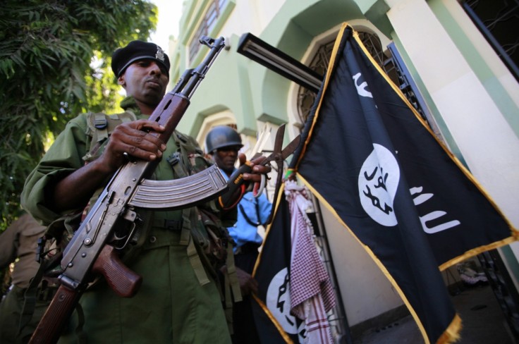 Nueve muertos y 12 heridos en un atentado doble con bomba en Somalia Nueve muertos y 12 heridos en un atentado doble con bomba en Somalia