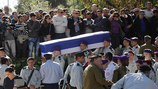 El funeral del capitán Kalangel