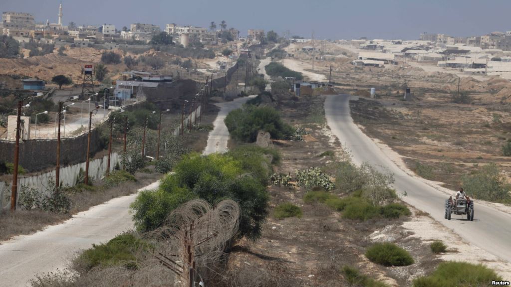 La frontera entre Palestina y Egipto La frontera entre Palestina y Egipto