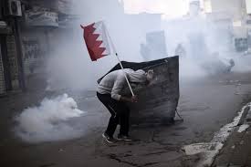 Un manifestante en Bahréin