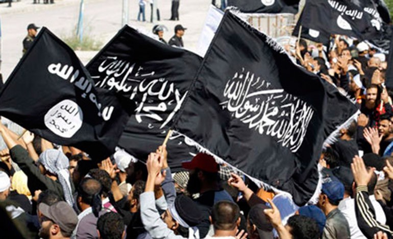 Al Qaida se apodera de un campamento militar en el sur de Yemen Al Qaida se apodera de un campamento militar en el sur de Yemen