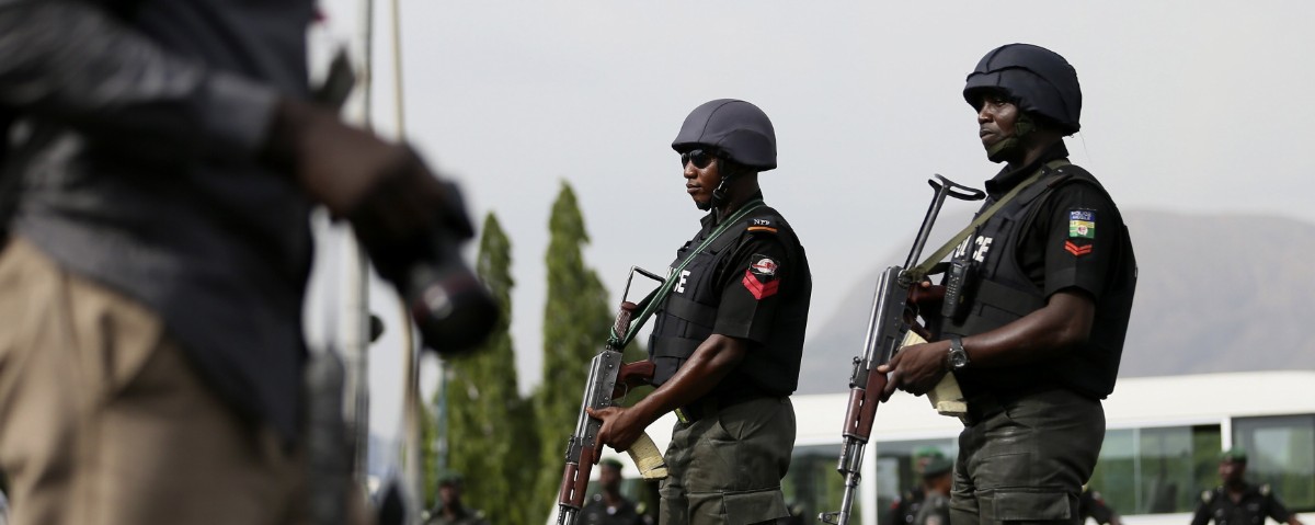 Soldados nigerianos