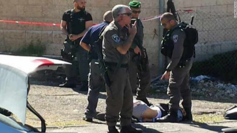 Cinco heridos tras ser embestidos por un coche en Jerusalén