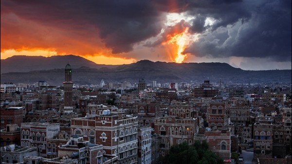 Bombardeos cerca de Saná Bombardeos cerca de Saná
