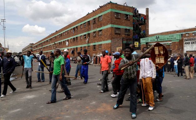 Manifestantes contra los inmigrantes en Johannesburgo