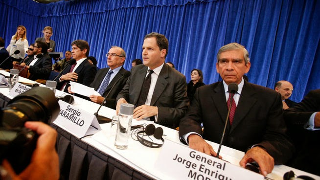 Los delegados del gobierno en las negociaciones