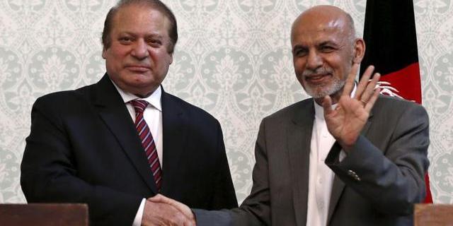 Nawaz Sharif-a la izquierda-y Ashraf Ghani