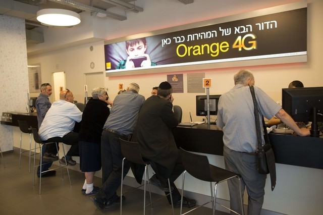 Israel invita al presidente de Orange a visitar el país