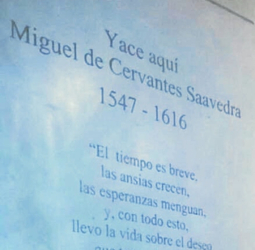Cervantes reposa ya en un monumento en una iglesia de Madrid
