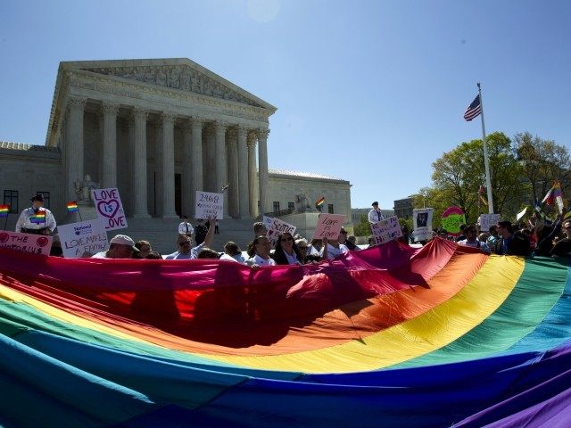 Matrimonio homosexual legalizado en todo EEUU tras histórica decisión de Corte Suprema