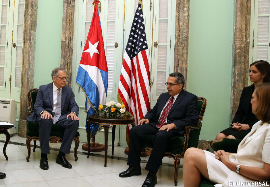 EEUU y Cuba anuncian formalmente decisión de restablecer relaciones diplomáticas
