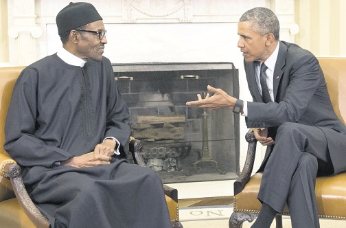 Buhari-a la izquierda-con Obama