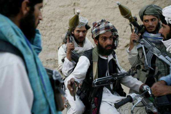 El gobierno afgano anuncia nuevas negociaciones de paz con los talibanes