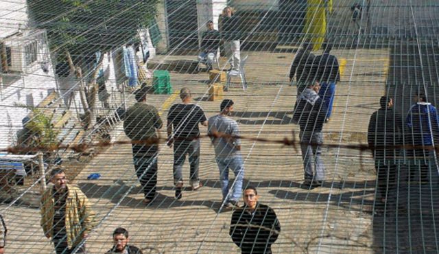 Israel autoriza alimentar por la fuerza a prisioneros en huelga de hambre