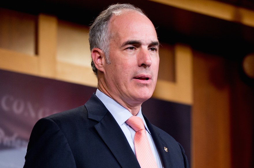 El senador demócrata Bob Casey