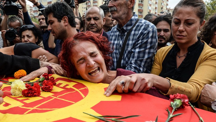 Escritor turco Pamuk teme una guerra civil en Turquía Escritor turco Pamuk teme una guerra civil en Turquía