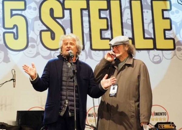 Beppe Grillo, a la izquierda