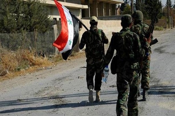 Soldados sirios cerca de Alepo