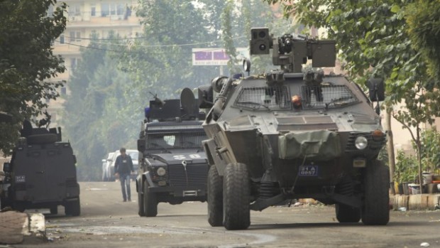 Turquía intensifica su "guerra contra el terrorismo" en plena campaña electoral