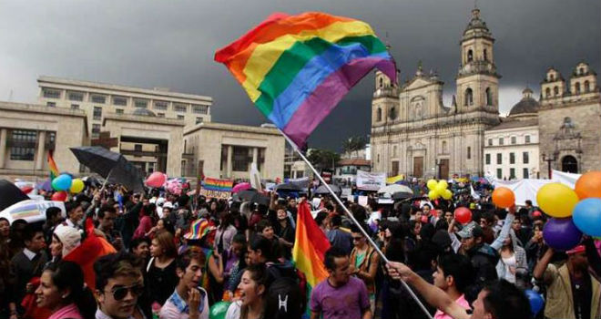 Manifestantes celebran la sentencia Manifestantes celebran la sentencia