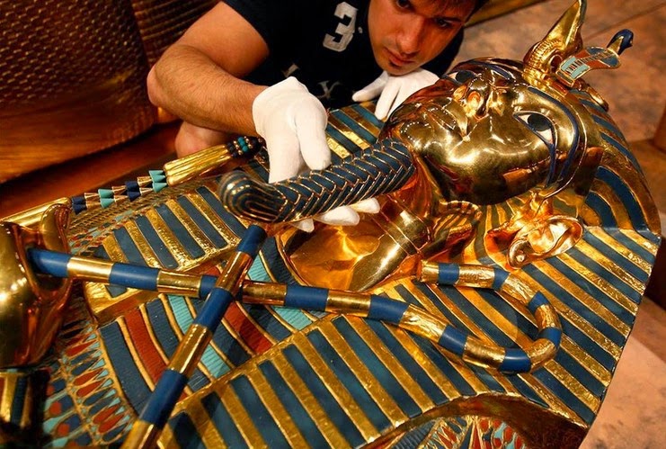 Terminada la restauración de la máscara de Tutankamón