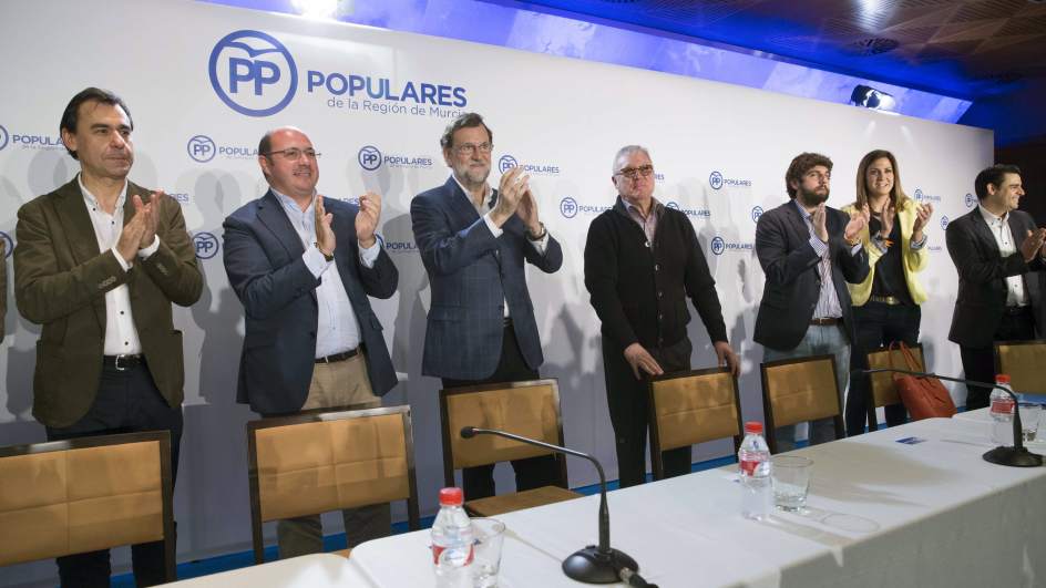 Viernes negro para el conservador PP, cercado por la corrupción en España