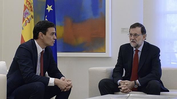 Sánchez-a la izquierda-con Rajoy