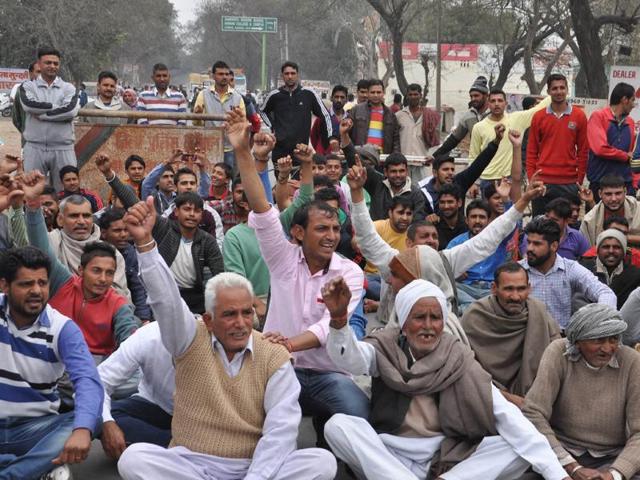 Manifestantes de la comunidad Jat, en India