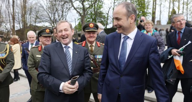 Los líderes del Fine Gael, Enda Kenny-a la izquierda-y del Fianna Fail, Micháel Martin