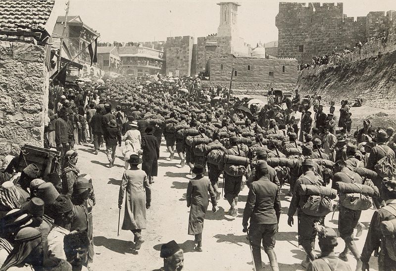 Tropas austríacas en Jerusalén, Palestina, en 1916