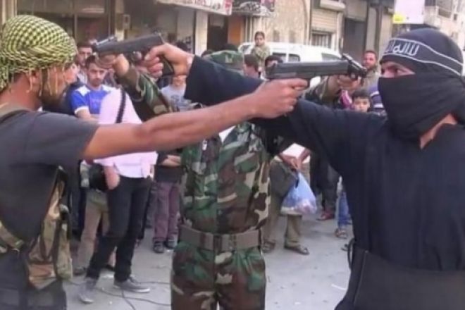 Al menos 52 muertos en choques entre grupos rebeldes sirios cerca de Damasco
